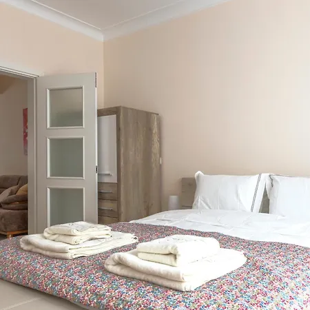 Charming Light-filled 2br Near Park And Ndk Apartament Sofia