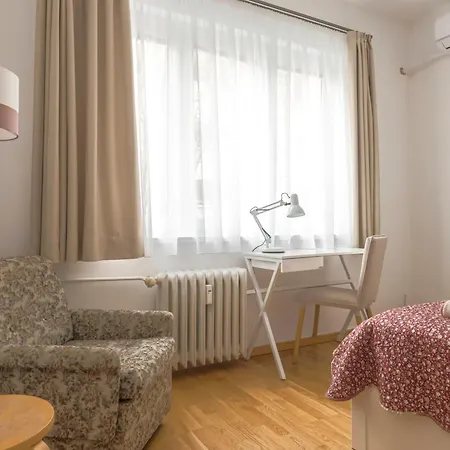 Charming Light-filled 2br Near Park And Ndk * Sofia
