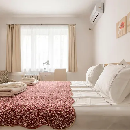 Charming Light-filled 2br Near Park And Ndk * Sofia